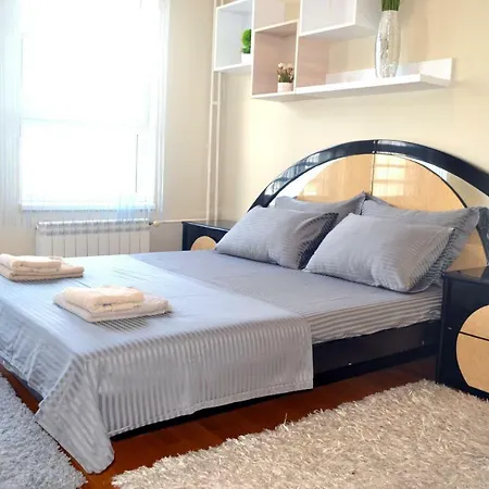 Clean&cozy Novi Apartman Belgrád